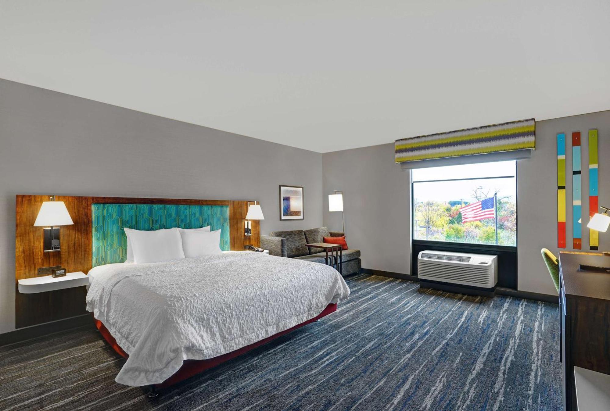 Hampton Inn Utica Exterior foto